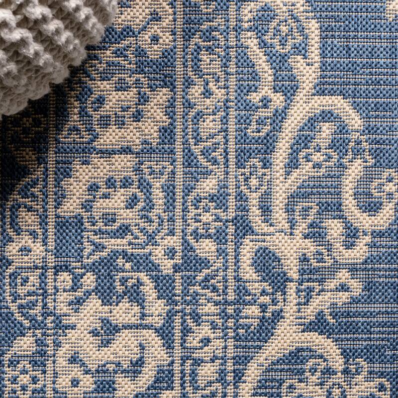 JONATHAN Y Tuscany Filigree Indoor/Outdoor Area Rug