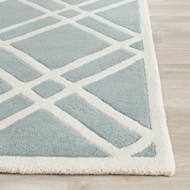 SAFAVIEH Handmade Chatham Geronda Modern Moroccan Wool Rug