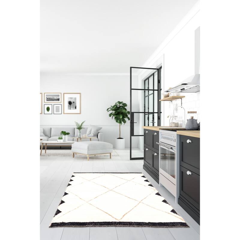 ECARPETGALLERY Hand-knotted Tangier Cream Wool Rug - 5'4 x 7'3