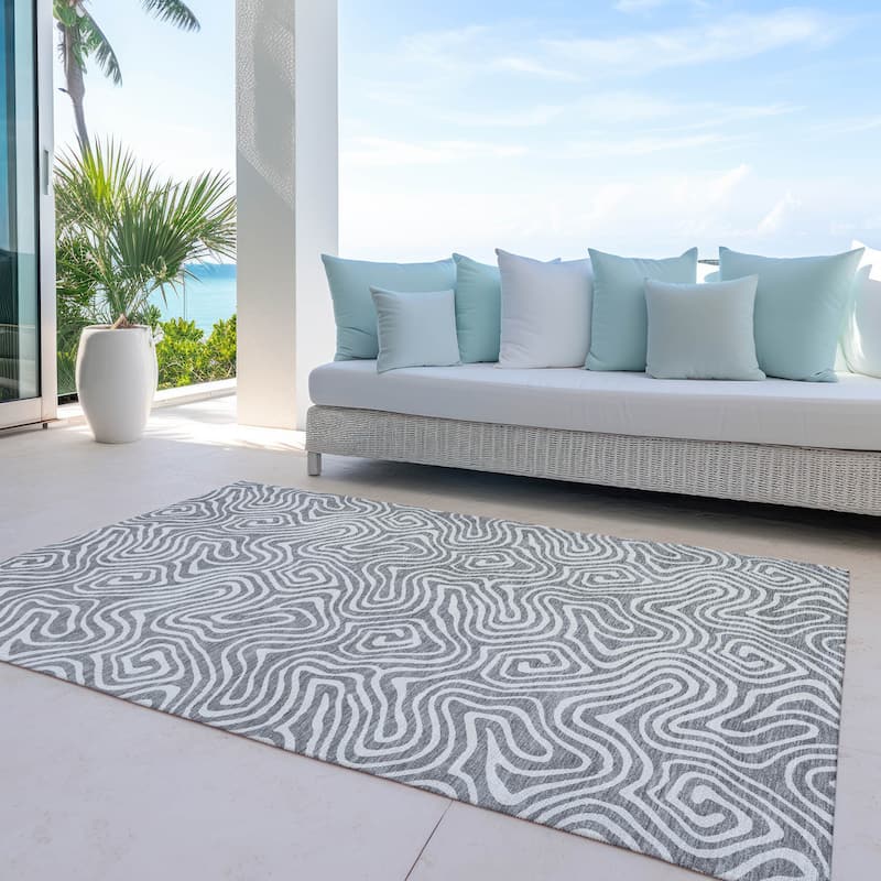 Machine Washable Indoor/ Outdoor Modern Trance Chantille Rug