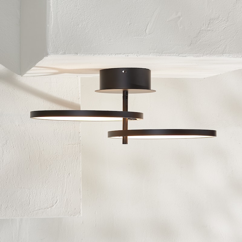 SAFAVIEH Reyah LED 12-inch Flush Mount - 11"W x 11"D x 7"H