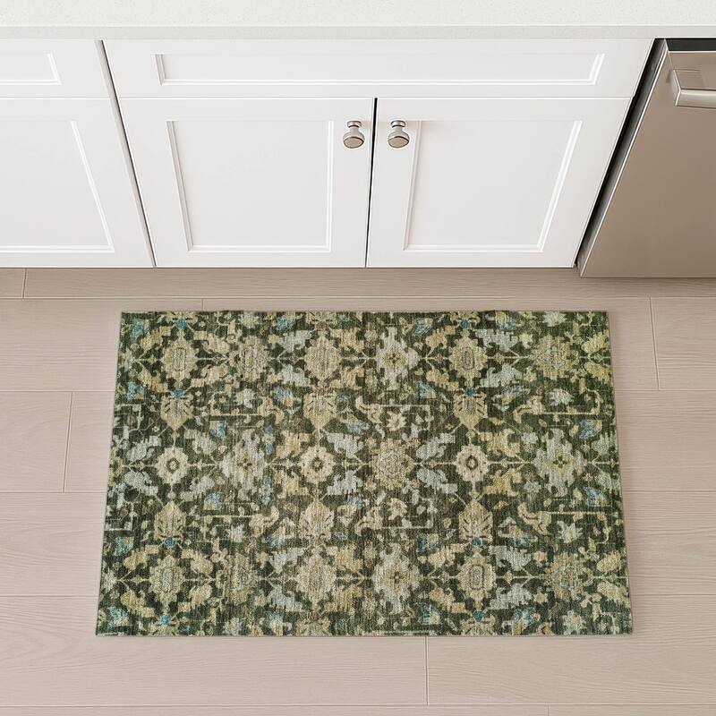 Machine Washable Indoor/ Outdoor Casual Traditional Chantille Rug