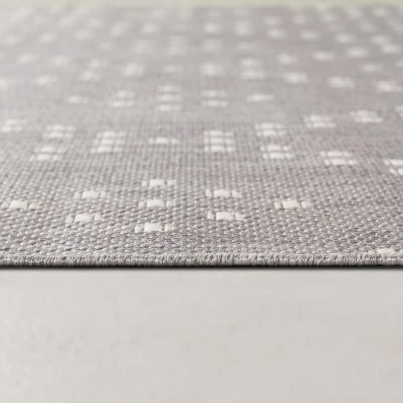 Clemens Geometric Trellis Indoor/Outdoor Area Rug