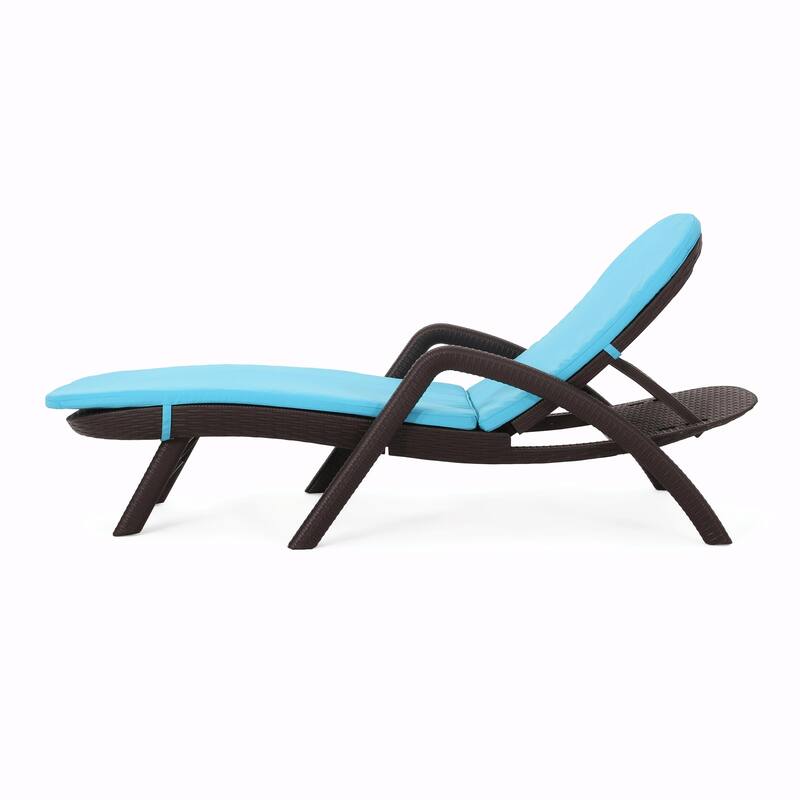 rgonomic Outdoor Chair with Wicker Texture - Durable, Comfortable Cushion, Stable Design