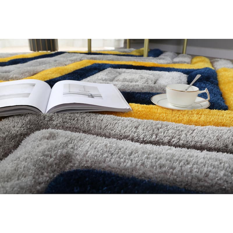 Mateos Shag Collection Abstract Area Rug - 5' X 7'