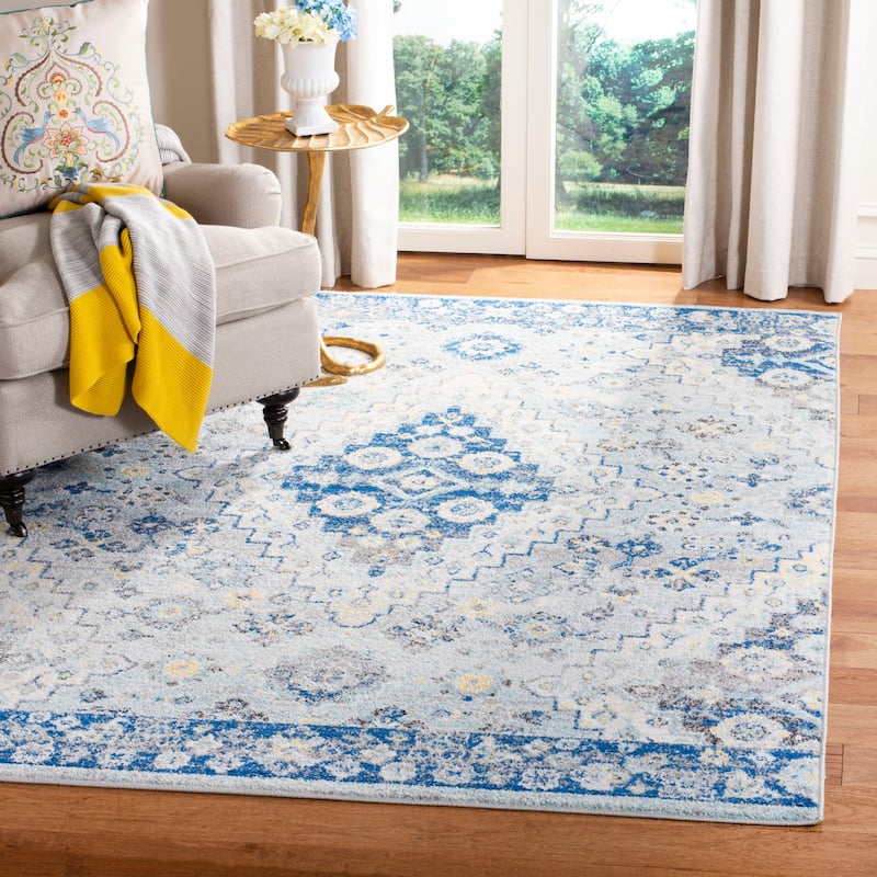 SAFAVIEH Madison Vonda Vintage Boho Oriental Rug - 5'3" x 7'6" - Grey/Cream