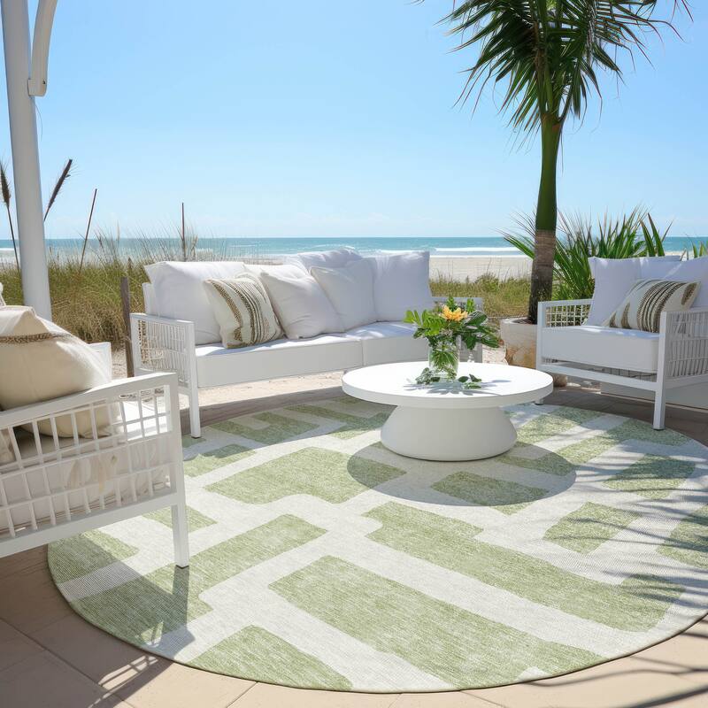 Machine Washable Indoor/ Outdoor Chantille Contemporary Geo Rug - Aloe - 8' x 8'