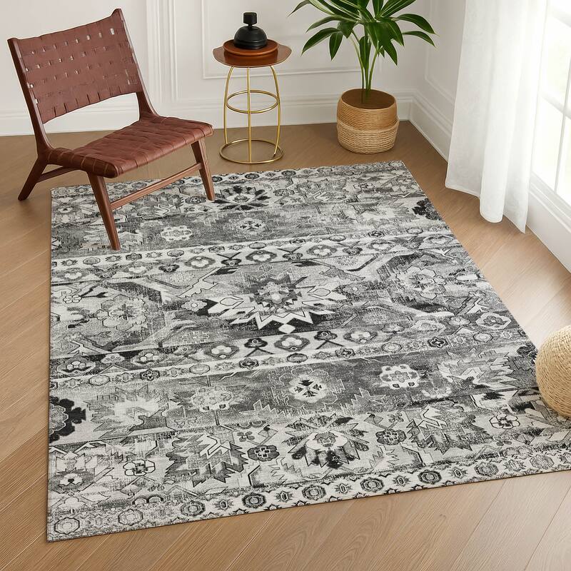 Machine Washable Indoor/ Outdoor Traditional Hudson Chantille Rug