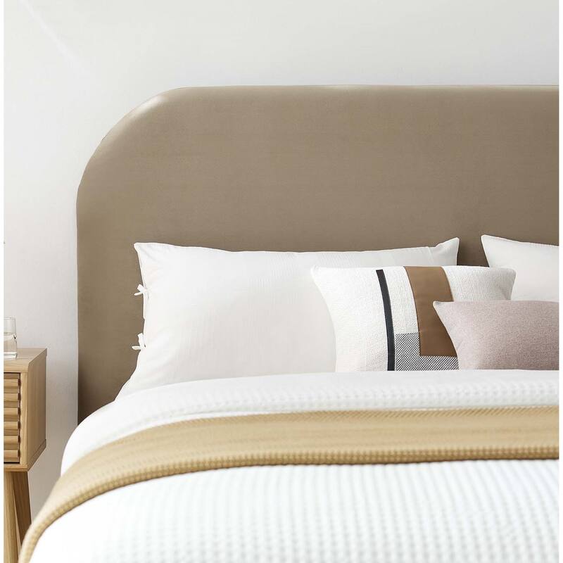 Hillsway Modern Curved Headboard Taupe Velvet Upholstered Full Size Platform Bed