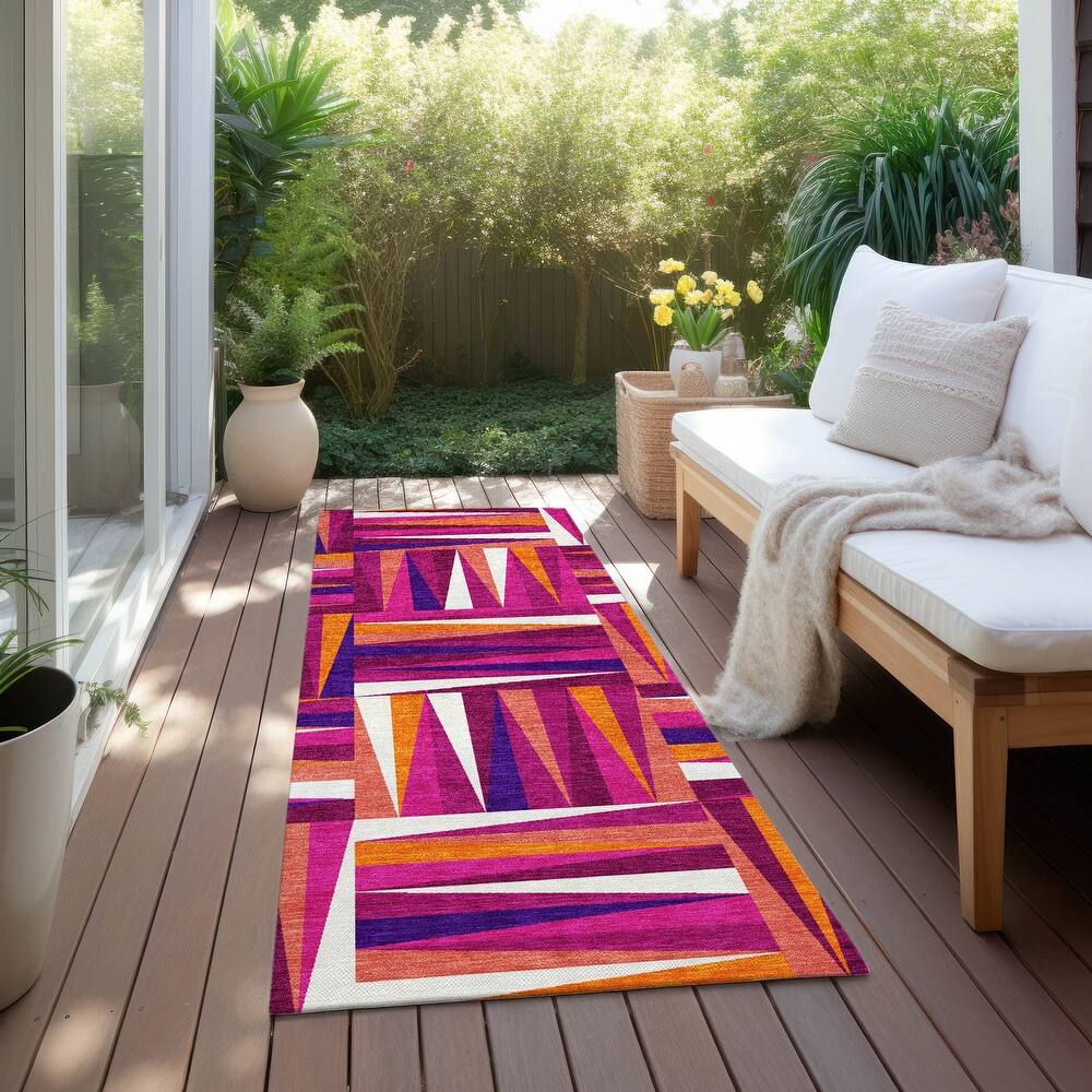 Machine Washable Indoor/ Outdoor Contemporary Mosaic Chantille Rug