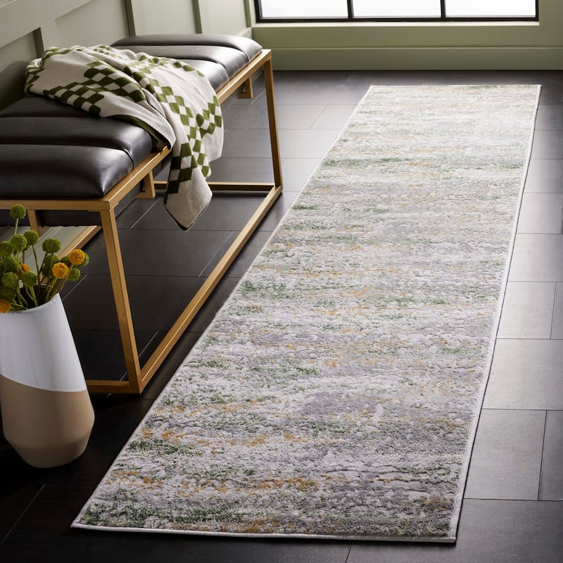 SAFAVIEH Palma Zinca Oriental Rug - 2'2" x 7' Runner - Beige/Green