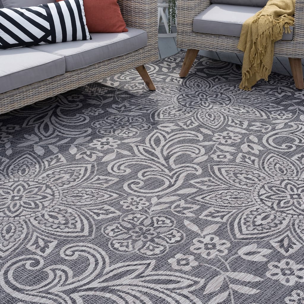 Colonnade Tropical Floral & Botanical Indoor/Outdoor Area Rug