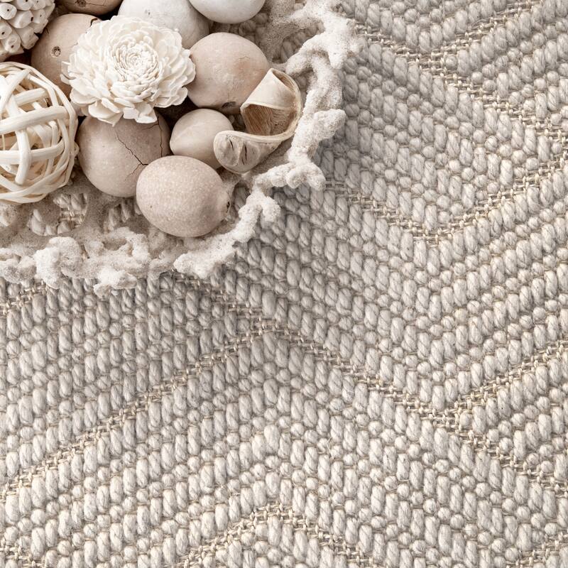 Nuloom Natural Textured Suzanne Area Rug