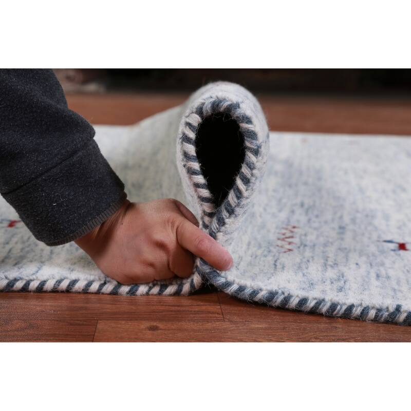 Hand Knotted Oriental 100% Wool Carpet Tribal Animal Pictorial Beige & Ivories Gabbeh Area Rug - 6' 9'' X 5' 2''