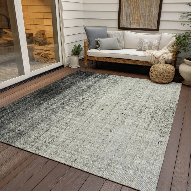 Machine Washable Indoor/ Outdoor Contemporary Ombre Chantille Rug
