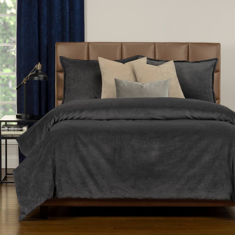 Mixology Padma 7 Piece Duvet Cover and Insert Set - Iron - Full