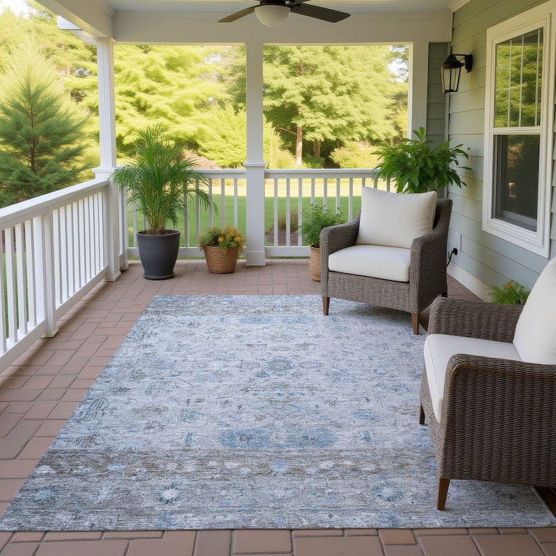 Machine Washable Indoor/ Outdoor Traditional Border Chantille Rug