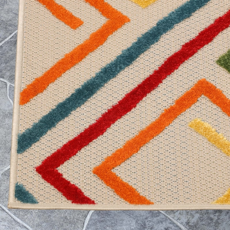 Superior Ares Modern Geometric Diamond Indoor Outdoor Area Rug