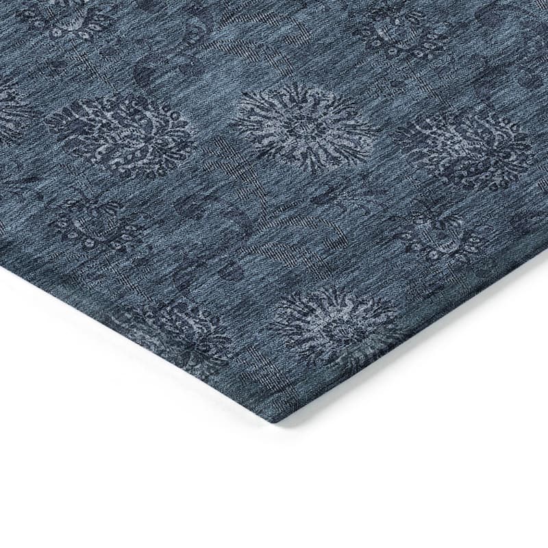 Machine Washable Indoor/ Outdoor Chantille Floral Burst Rug
