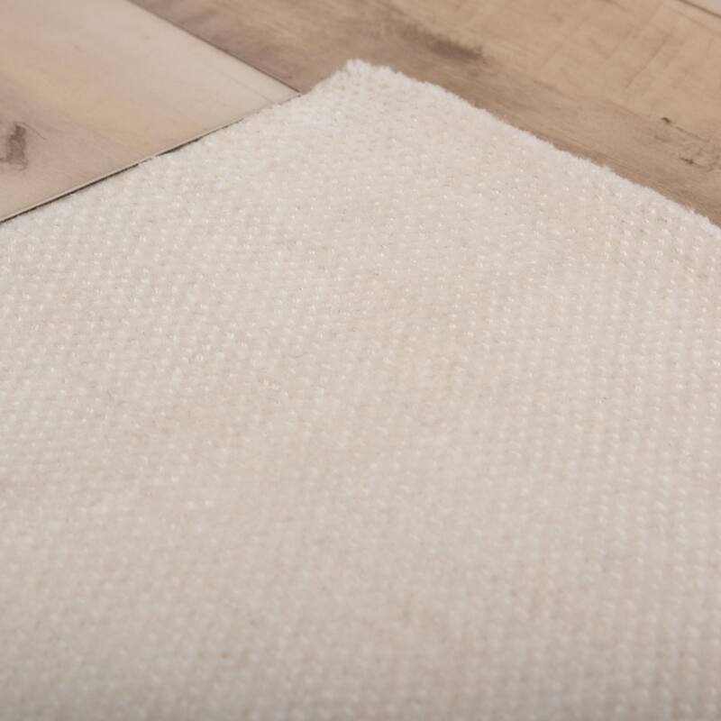 Alora Decor Cedar Hand-loomed Solid Rug