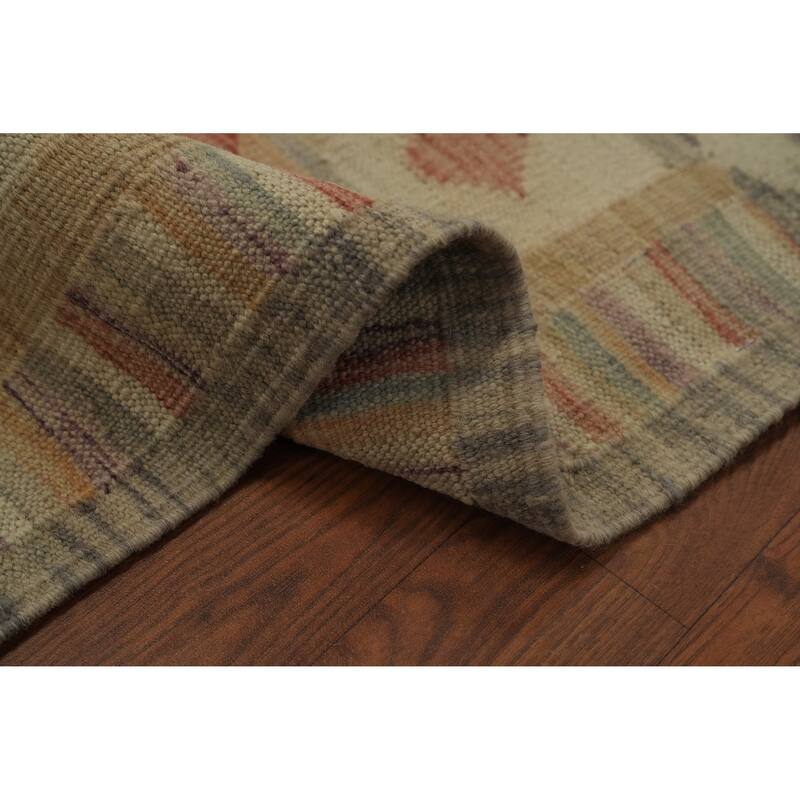 Hand Woven Oriental 100% Wool Carpet Southwestern Tribal Beige & Ivories Kilim Area Rug - 6' 11'' X 5' 0''