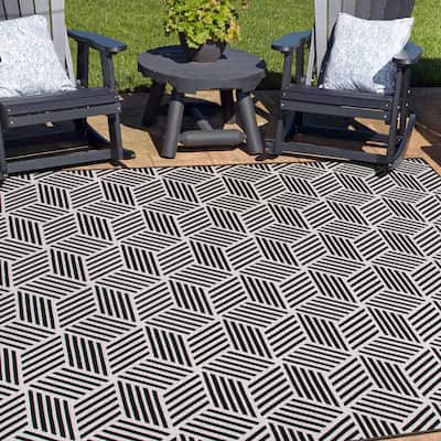Contemporary Geometric Cubes Indoor/Outdoor Area Rug