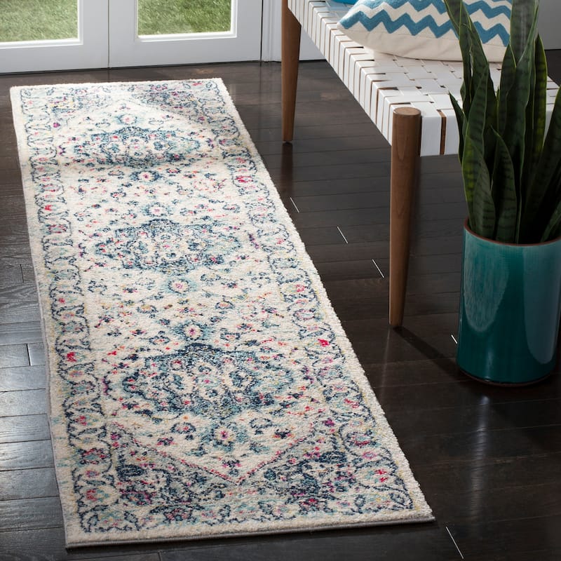 SAFAVIEH Madison Marlene Vintage Boho Oriental Medallion Rug