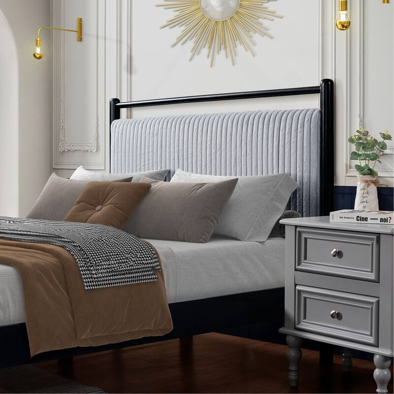 Luxurious Bed with Headboard for Optimal Comfort