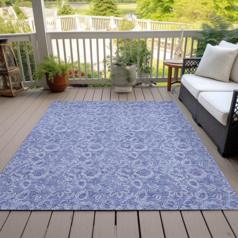 Machine Washable Indoor/ Outdoor Chantille Floral Rug