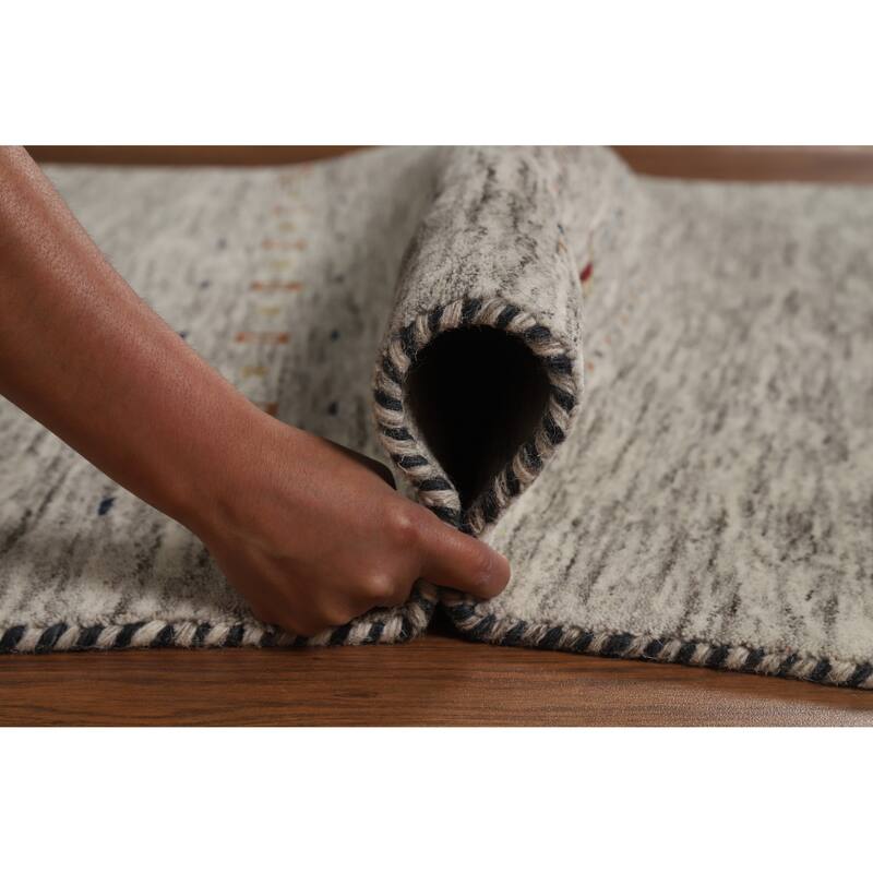 Hand Knotted Oriental 100% Wool Carpet Tribal Animal Pictorial Beige & Ivories Gabbeh Area Rug - 5' 11'' X 3' 11''