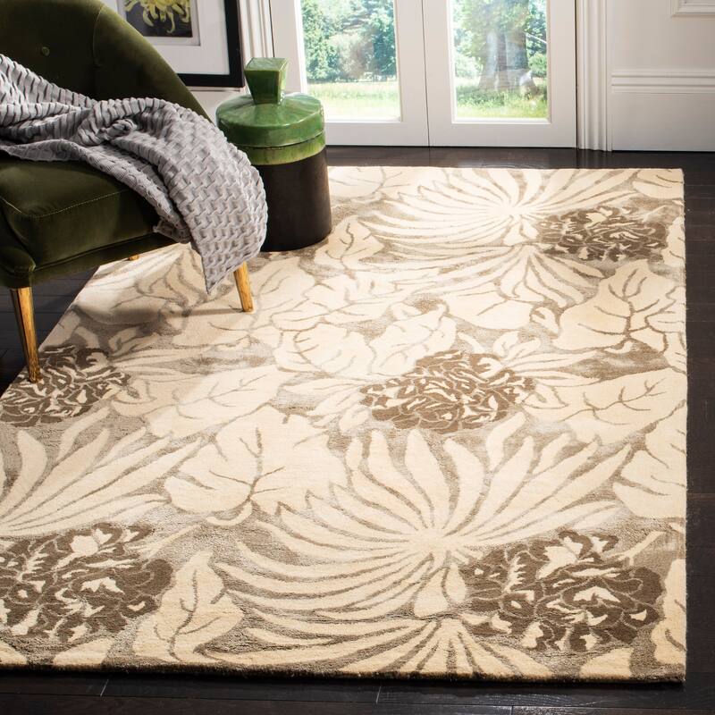SAFAVIEH Handmade Soho Meriam Ferns N.Z. Wool Rug - 3'6" x 5'6" - Ivory/Grey