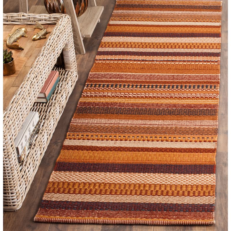 SAFAVIEH Handmade Flatweave Kilim Pena Wool Rug - 2'3" x 8' Runner - Rust