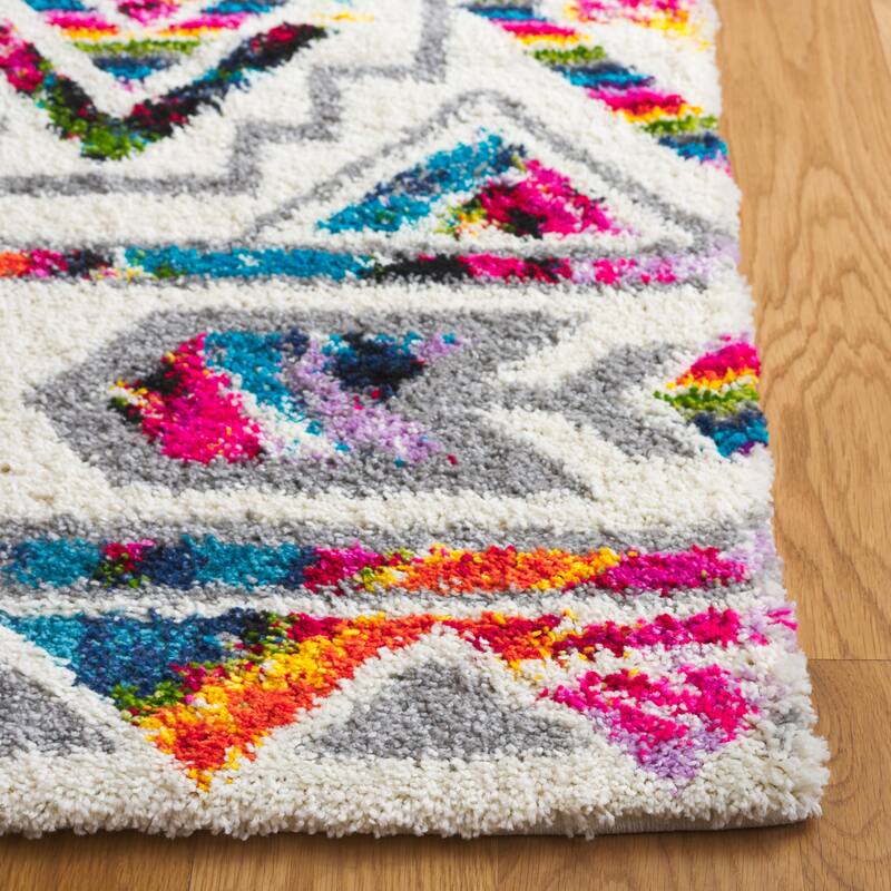 SAFAVIEH Fiesta Shag Noriko Moroccan Boho Rug