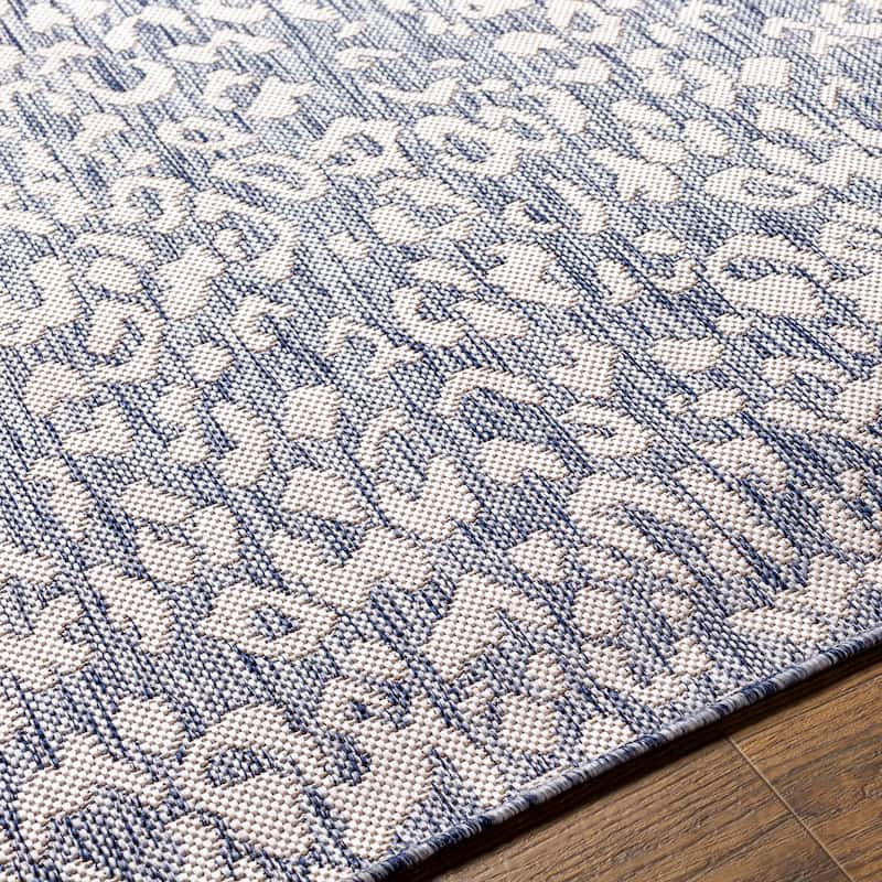 Livabliss Tuareg Outdoor Modern Area Rug