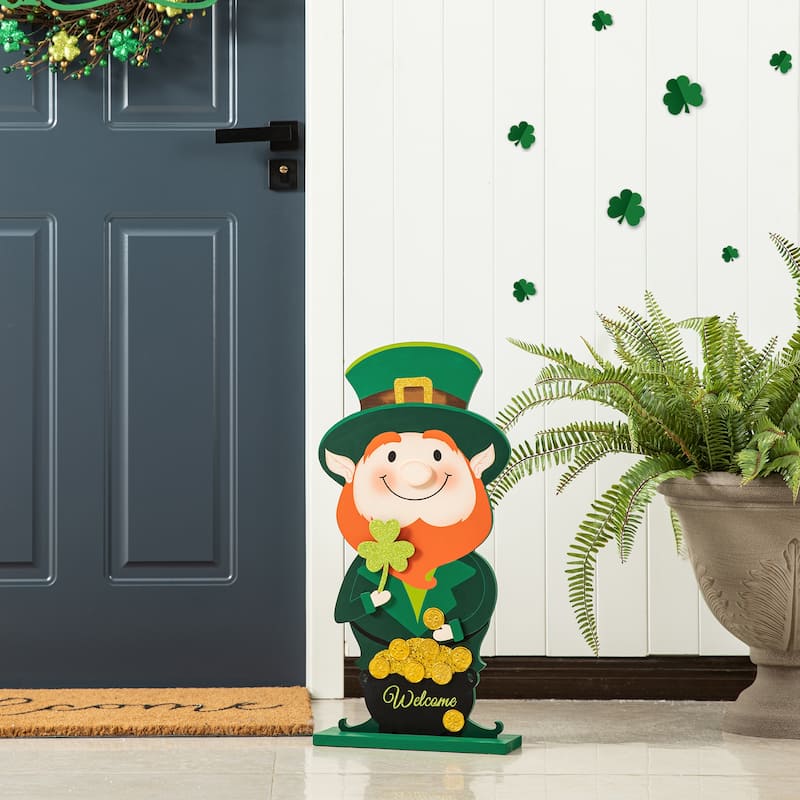 Glitzhome 24"H Wooden St. Patrick's Leprechaun Pot of Gold Porch Decor