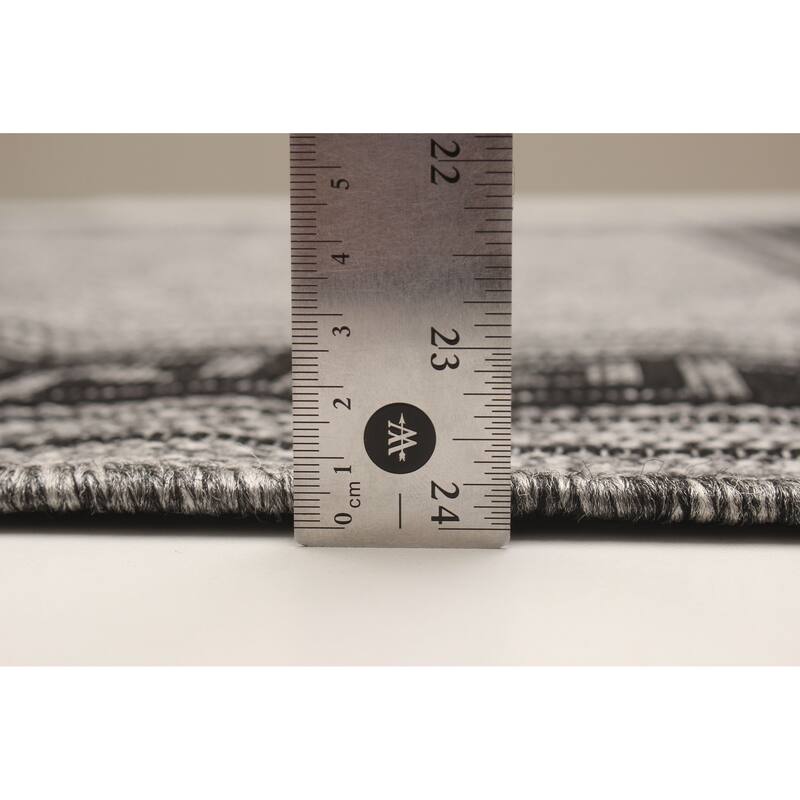 ECARPETGALLERY Machine Woven Versach Grey Area Rug