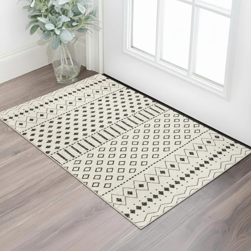HomeRoots Tribal Modern, Contemporary Rectangle Area Rug - 3' X 5' - 3' X 5'