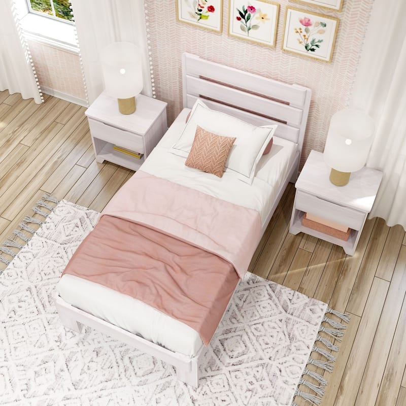 Max and Lily Farmhouse Twin Bed with Plank Headboard