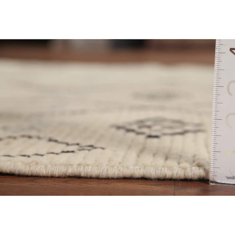 All-Over Design Ivory Moroccan Area Rug Handmade Oriental Wool Carpet - 5'2"x 8'8"
