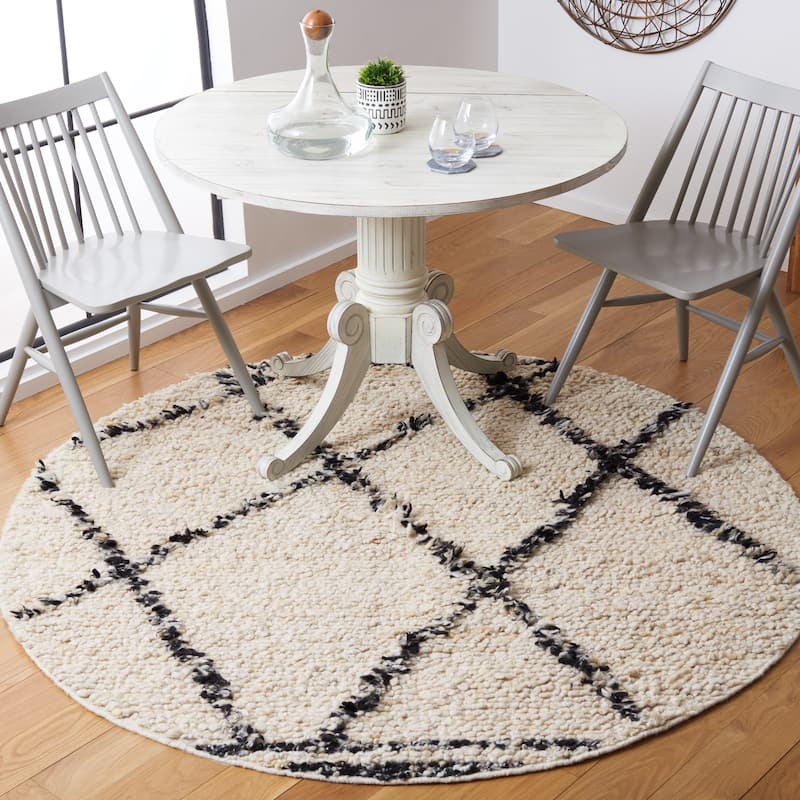 SAFAVIEH Handmade Manhattan Giang Wool Rug - 6' Round - Ivory/Black