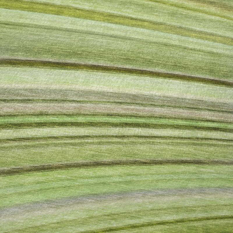 Premium Machine Washable Contemporary Stripe Sherpa Throw Blanket