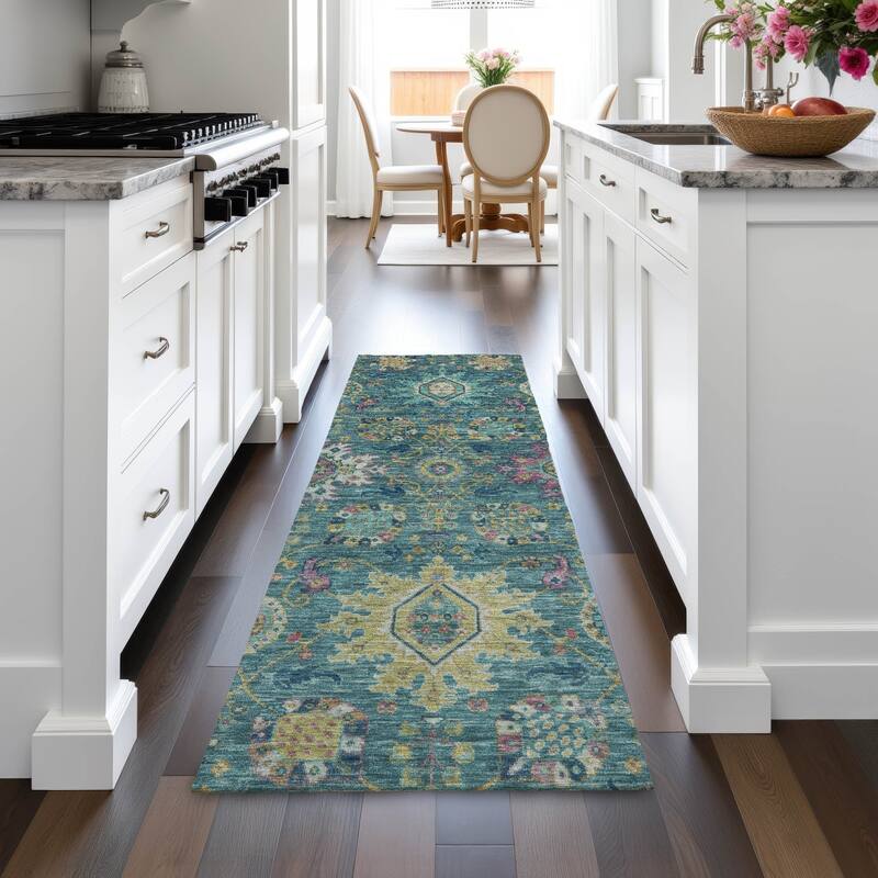 Machine Washable Indoor/Outdoor Boho Traditional Chantille Rug