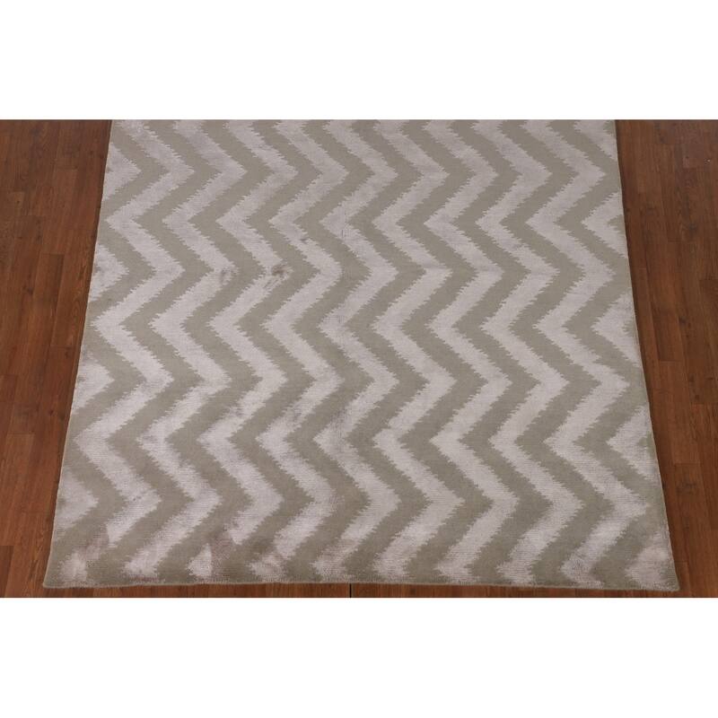 Chevron Style Nepalese Indian Area Rug Handmade Wool Carpet - 6'0" x 8'9"
