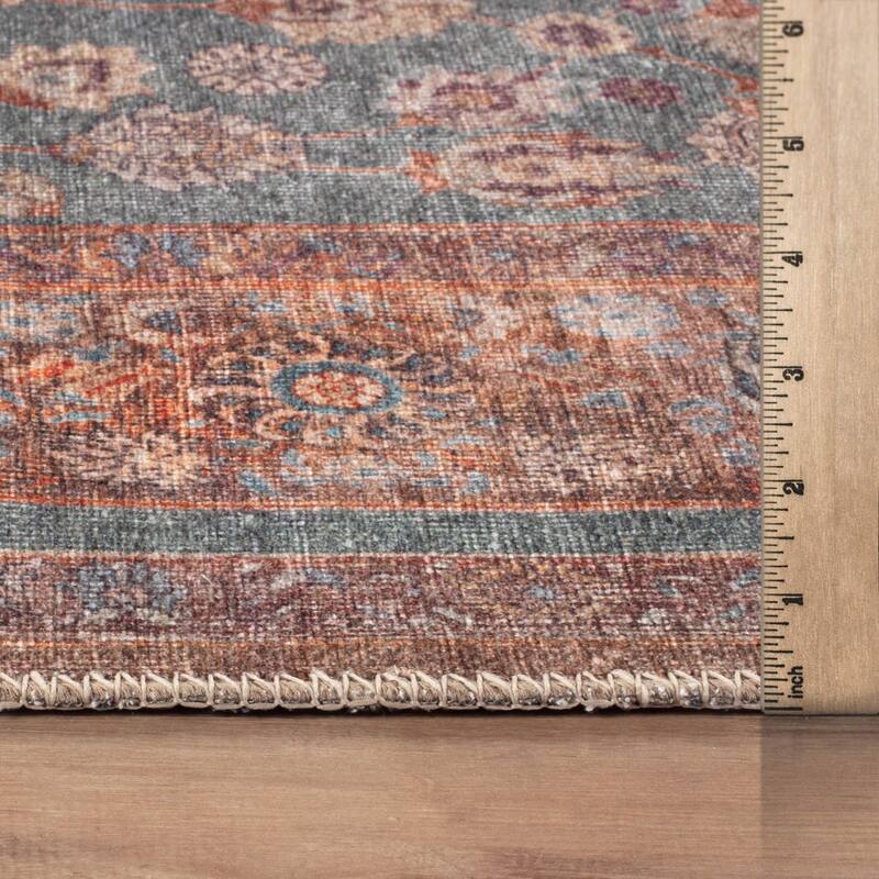Black Traditional Flat Pile Rug - Washable and Pet Friendly, Non-Slip Surface