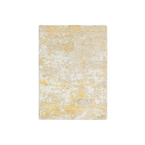 Shahbanu Rugs Gold-Cream, Abstract Design, Hi-Low Pile, Hand Knotted, Wool and Silk, Oriental Mat Rug (2'0" x 2'10")