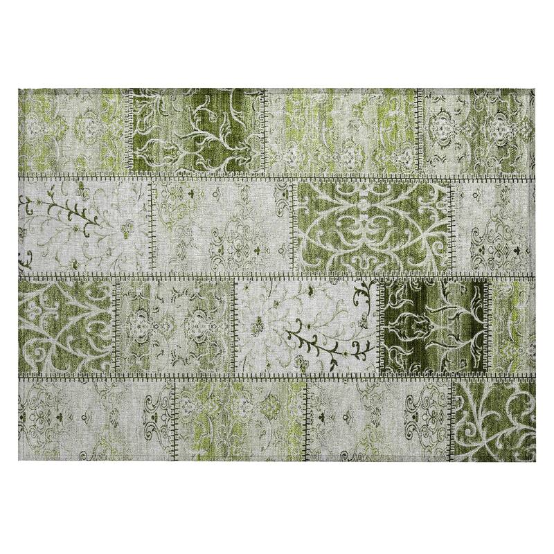 Machine Washable Indoor/ Outdoor Traditional Patchwork Chantille Rug