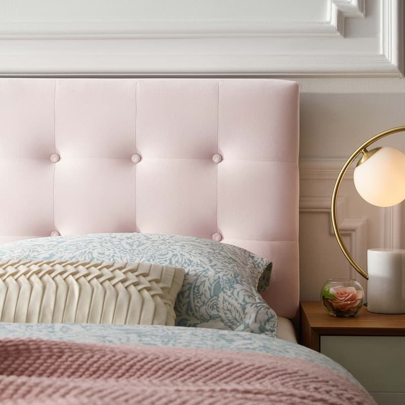 Carson Carrington Labbgard Queen Tufted Velvet Headboard