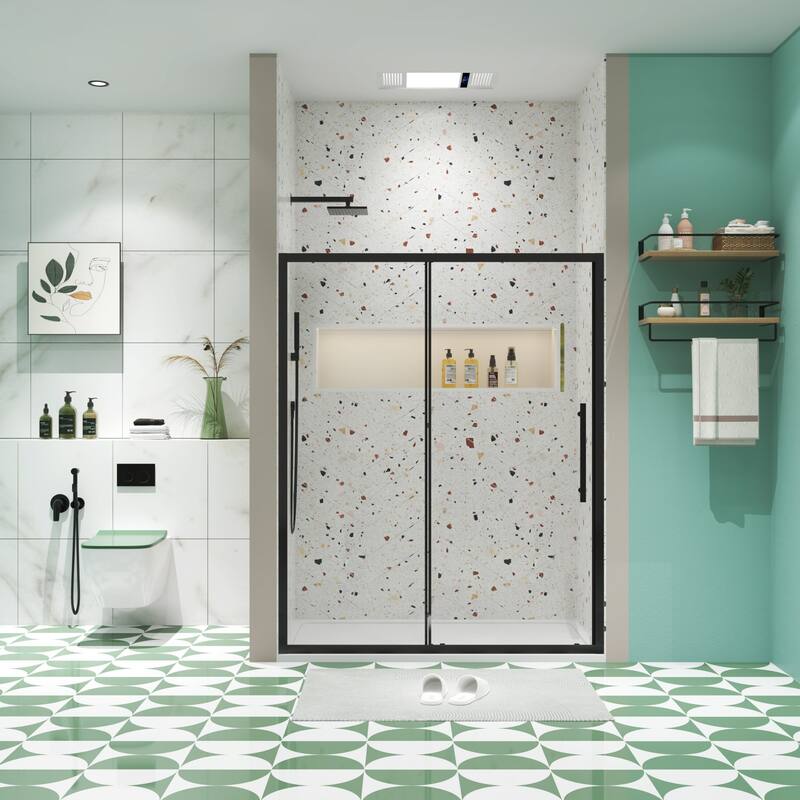 Single sliding shower door with magnetic closure