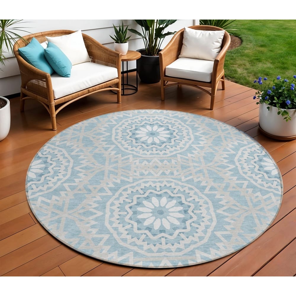 HomeRoots Floral Medallion Transitional Rectangle Outdoor Rug