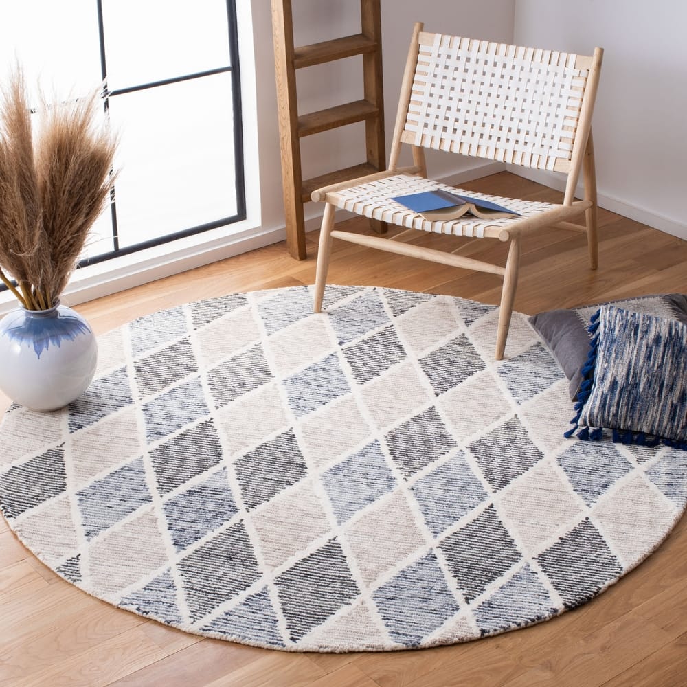 SAFAVIEH Handmade Precious Monserrat Trellis Wool Rug